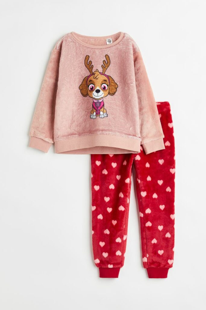 Roze teddy pyjama met hartjes broek