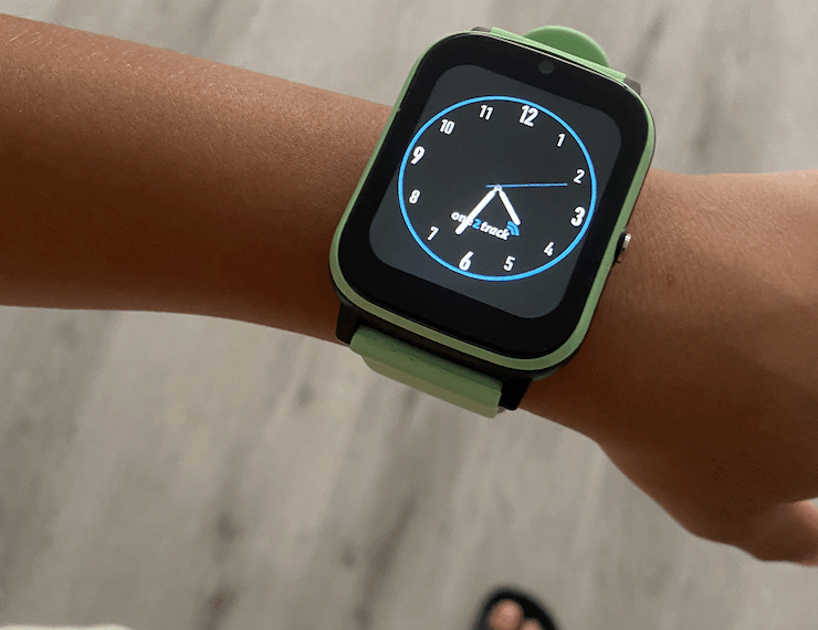 Bij onze zoektocht naar het beste GPS horloge voor kinderen, kwamen wij uit bij One2Track. Wij delen onze ervaringen.