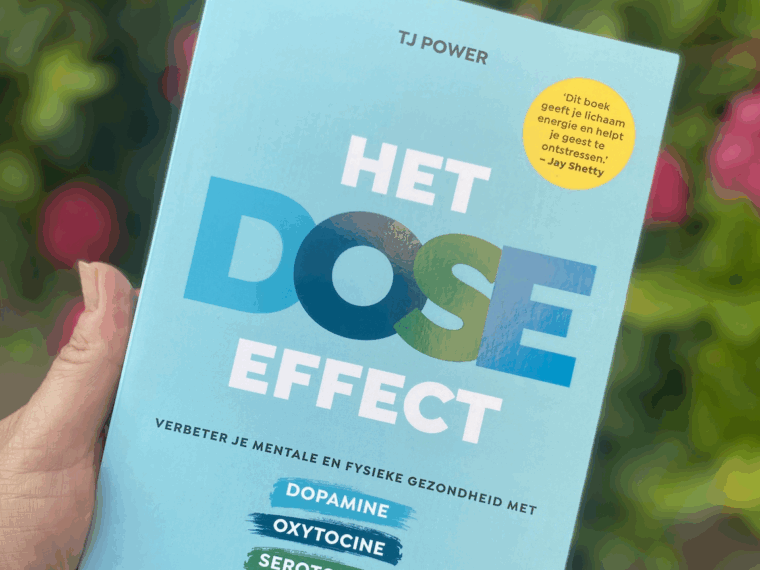 Ik had ik één boek op mijn lijstje staan – en dat werd Het Dose Effect van TJ Power. Dit boek zou eigenlijk op élk nachtkastje moeten liggen.