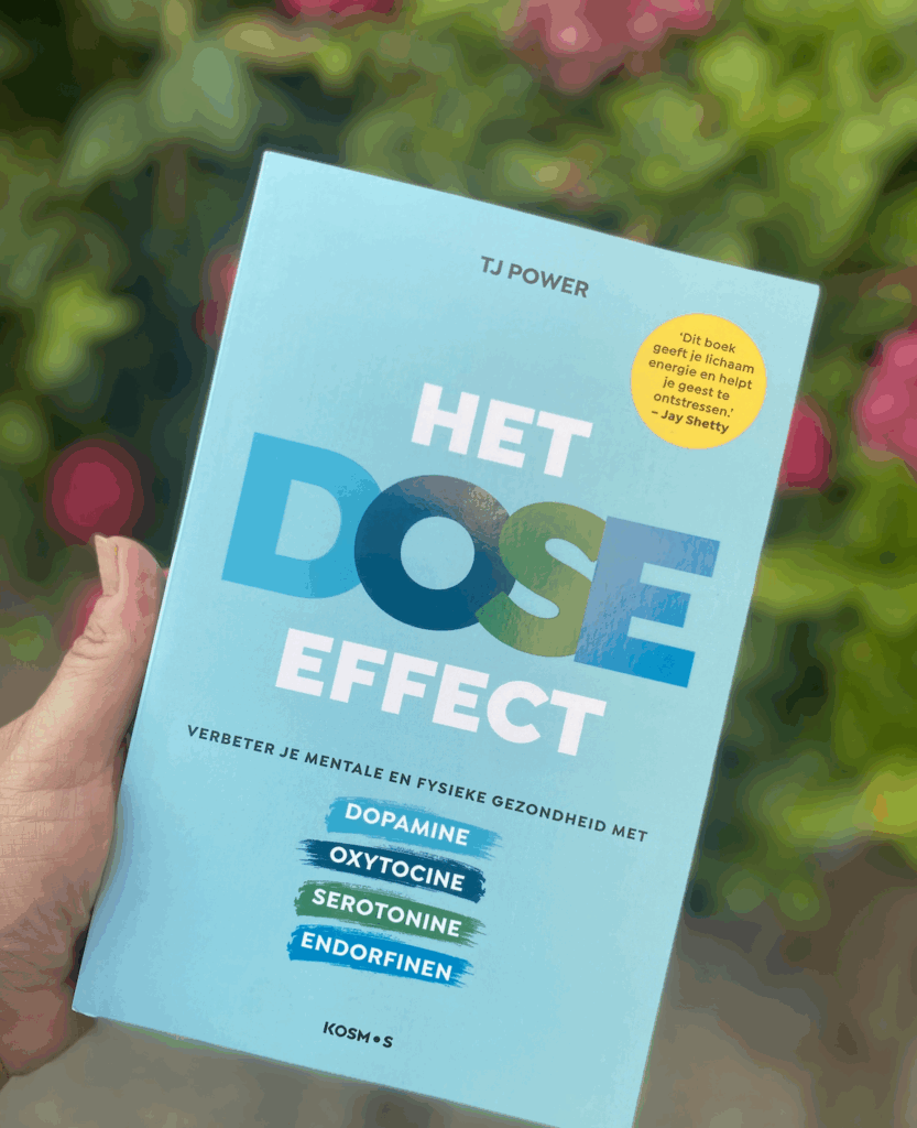 Ik had ik één boek op mijn lijstje staan – en dat werd Het Dose Effect van TJ Power. Dit boek zou eigenlijk op élk nachtkastje moeten liggen.