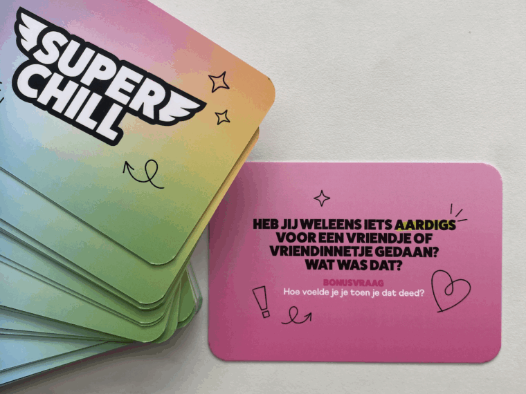 Spelletjes, boekjes of iets creatiefs. Wij delen vijf handige én leuke vakantietips die in de tas passen én zorgen voor plezier op vakantie.