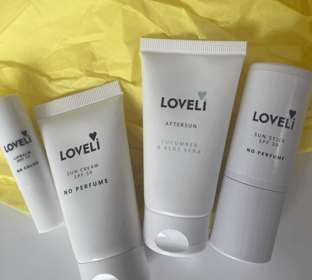 Kortom: Loveli Sun care biedt veilige, verzorgende en natuurlijke bescherming tegen de zon. Bestel het vandaag nog en geniet van de zomer (of jullie zonnige vakantiebestemming!) met een gerust hart!