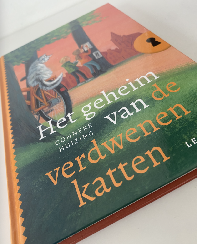 Ook deze maand hebben we weer een heerlijke selectie voor jullie klaarstaan in de Boekentips Maart! Lees mee voor de tips. Ook deze maand hebben we weer een heerlijke selectie voor jullie klaarstaan in de Boekentips Maart! Lees mee voor de tips.