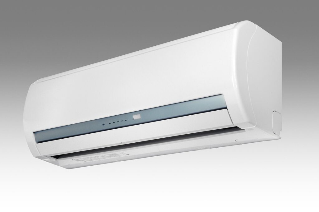 De zomer is heet in Europa. Dat heeft ook invloed op kinderen. wij delen tips hoe je dmmv een airco je huis kindvriendelijk kunt maken.